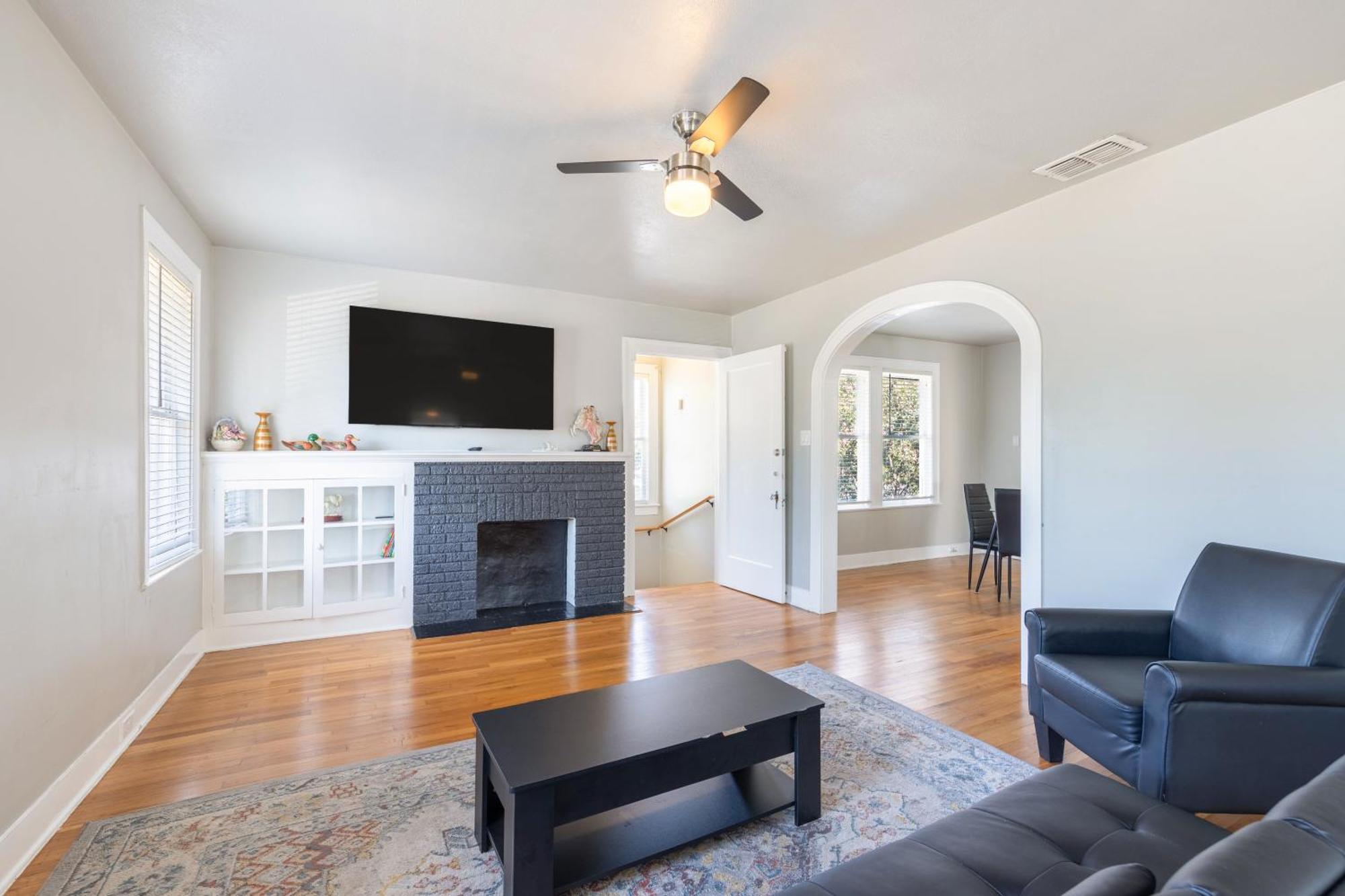 Luxurious 3 Bedroom Near Downtown And Convention Center San Antonio Exterior photo